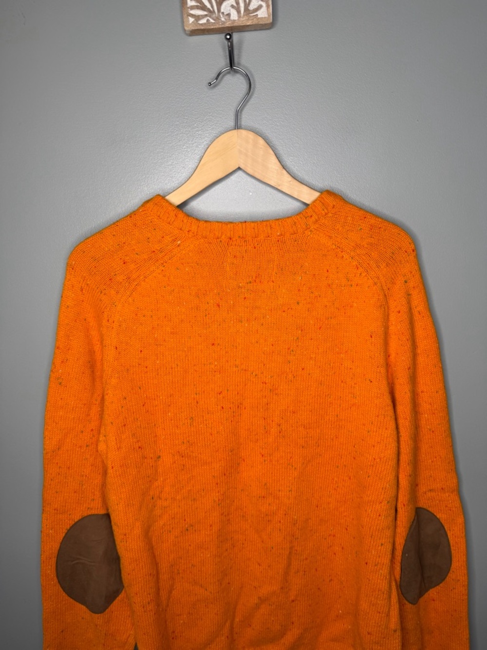 NWT American Eagle Deadstock 2000s Orange Speckled Elbow Patch Knit Crewneck - Picture 7 of 12